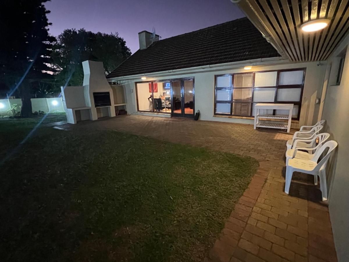 Vero 4* Cape Town